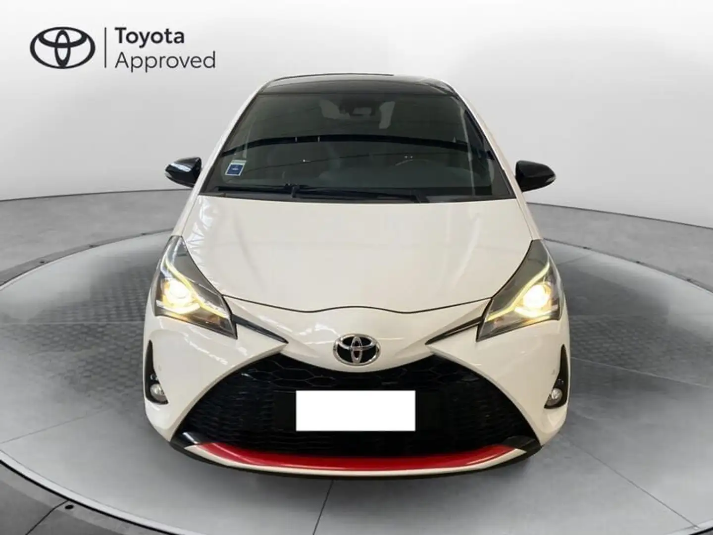 Toyota Yaris 1.5 Hybrid 5 porte GR-S Bianco - 2