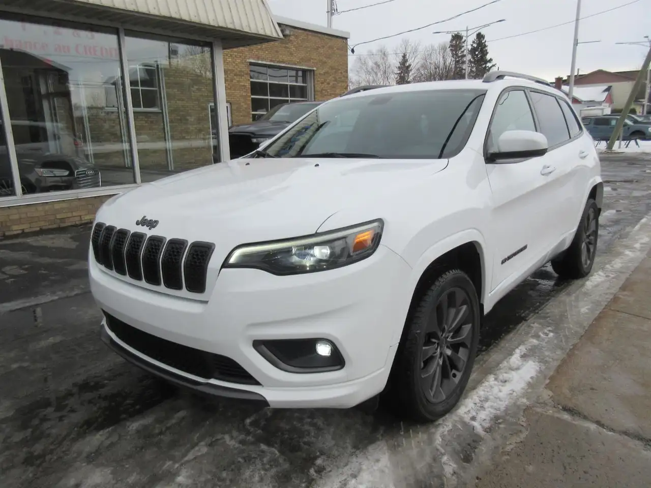 Jeep Cherokee снимка Jeep Cherokee