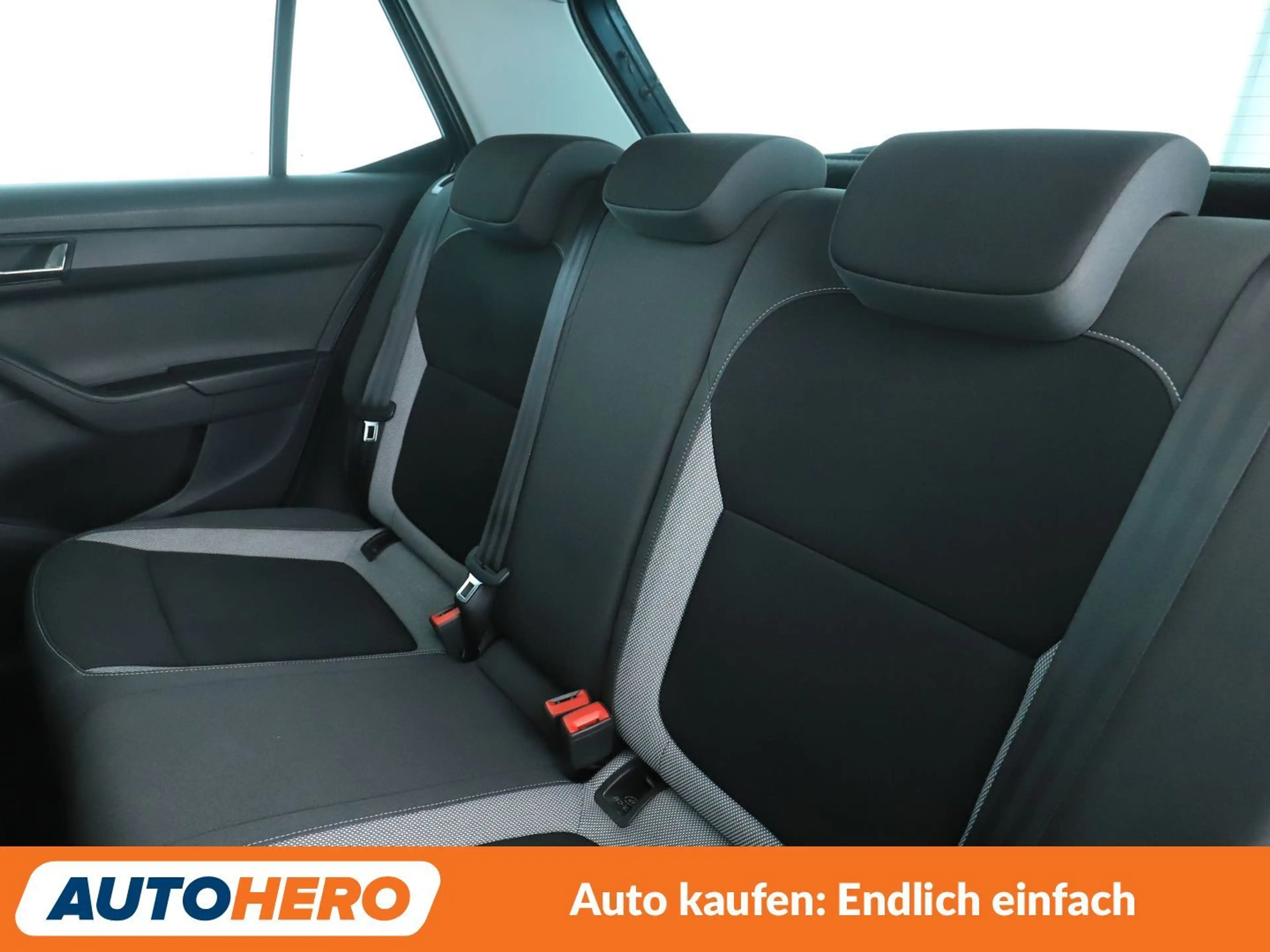 Skoda Fabia 1.0 MPI Ambition*TEMPO*PDC*SHZ*KLIMA*GARANTIE* — photo 14