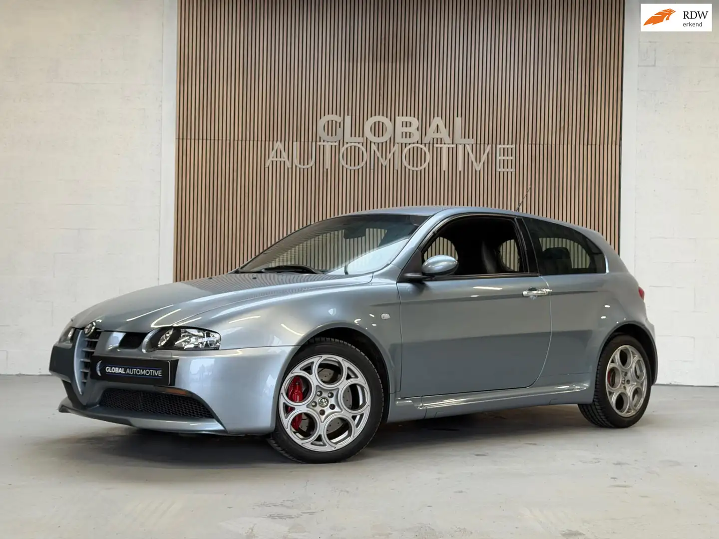Alfa Romeo 147 3.2 V6 GTA - ZWART LEER - HANDGESCHAKELD Blauw - 1