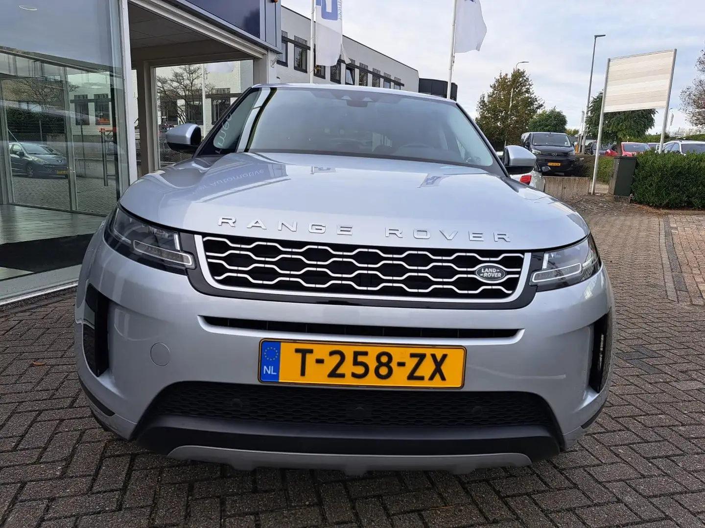 Land Rover Range Rover Evoque 2.0 P200 AWD S leer / panoramadak / navigatie / ca Gris - 2