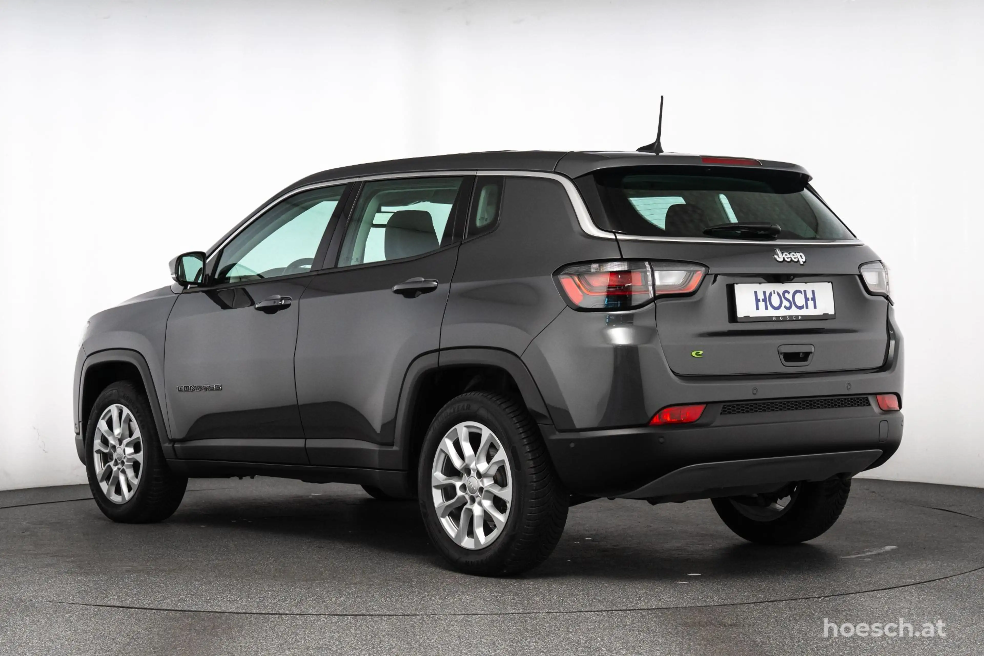 Jeep Compass T4 130 Aut. WINTER-PAKET LED 360° ACC TOP ANGEBOT — photo 4