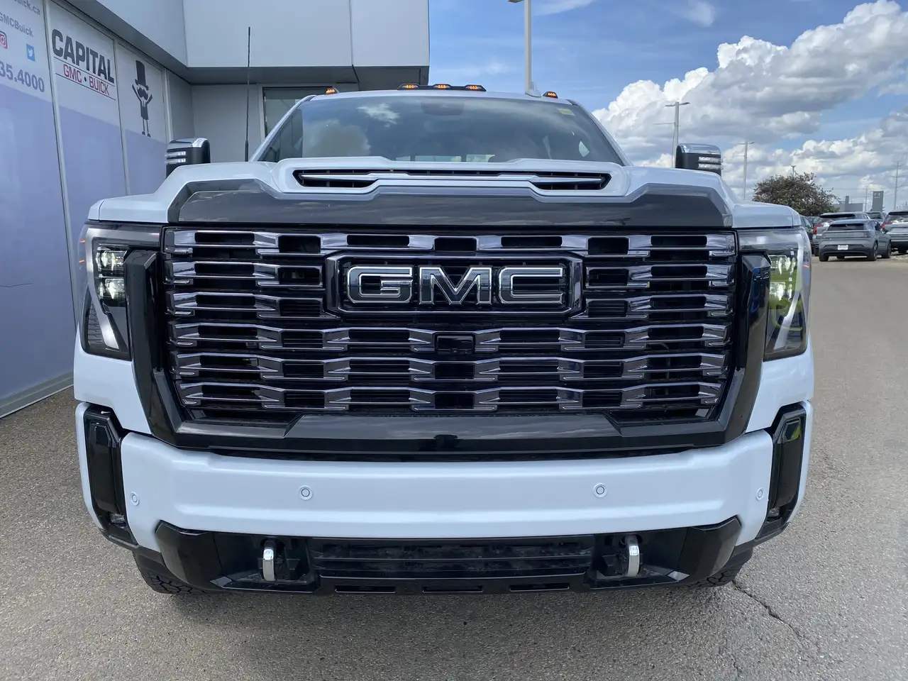 GMC Sierra 3500HD снимка GMC Sierra 3500HD