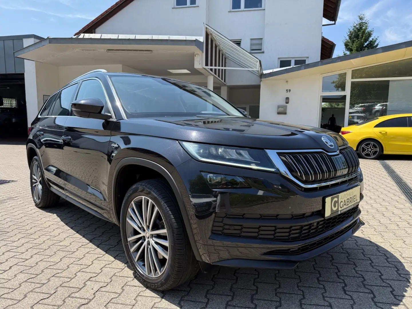 Skoda Kodiaq L&K 4x4 2.0 TSI ACC AHK Pano 360° 7-Sitze Noir - 1