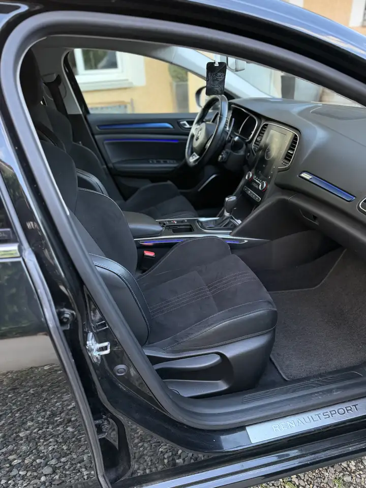 Renault Megane Berline — photo 8