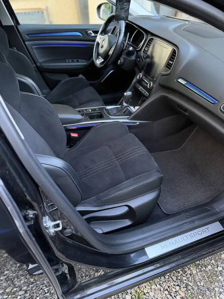 Renault Megane Berline — photo 10