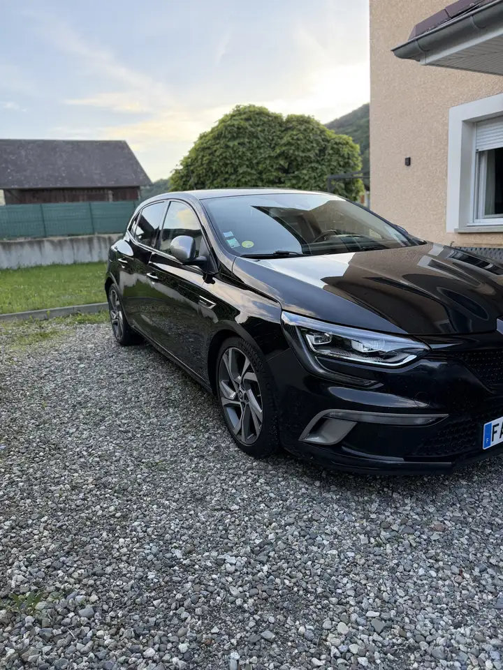 Renault Megane Berline — photo 2