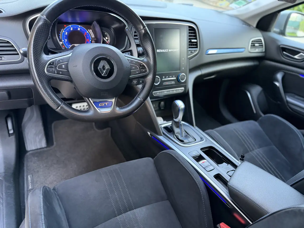 Renault Megane Berline — photo 9