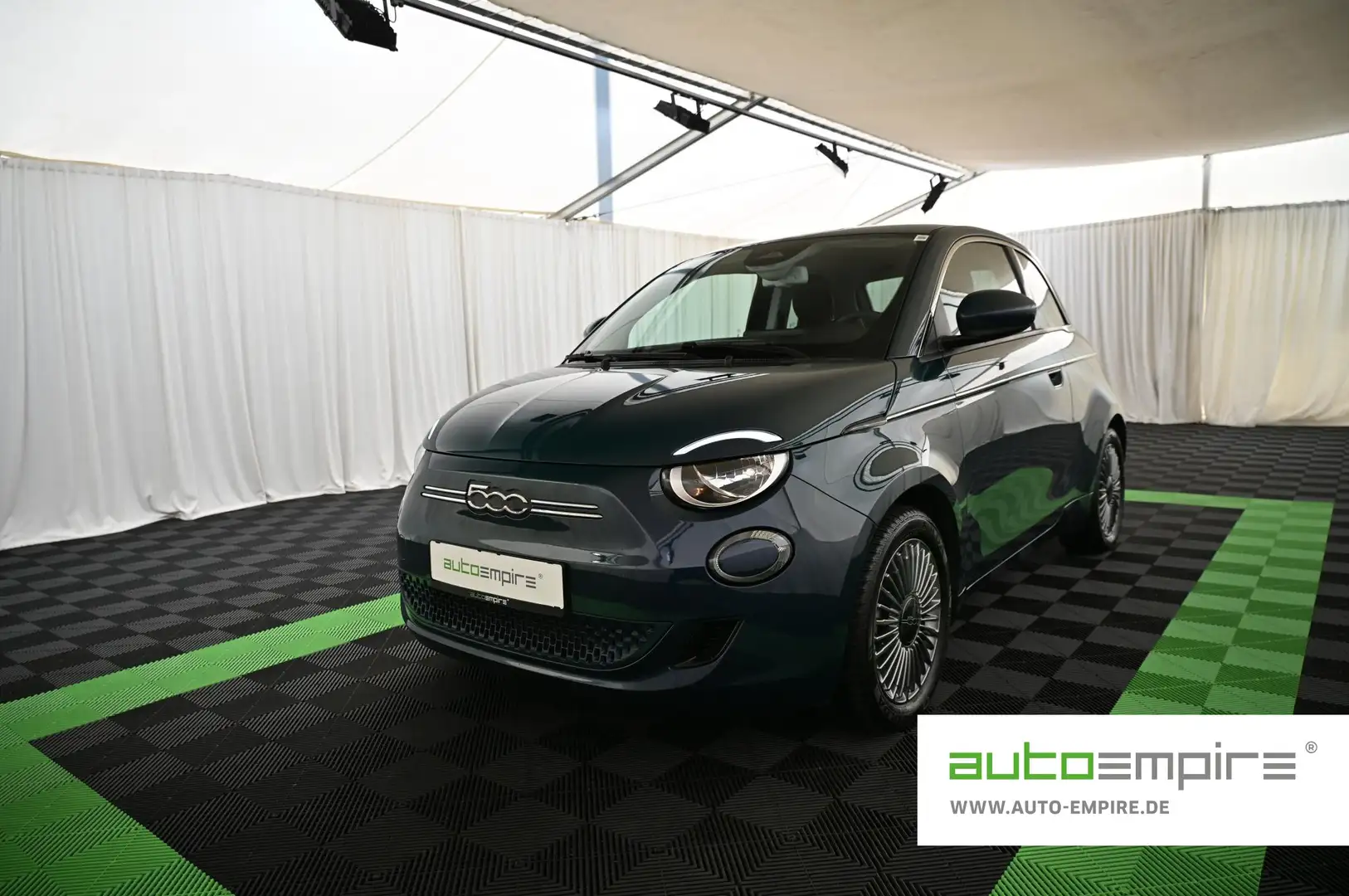 Fiat 500e 42 kWh 3+1 Style LED/Car-Play/Spurassist/16 Zöld - 1