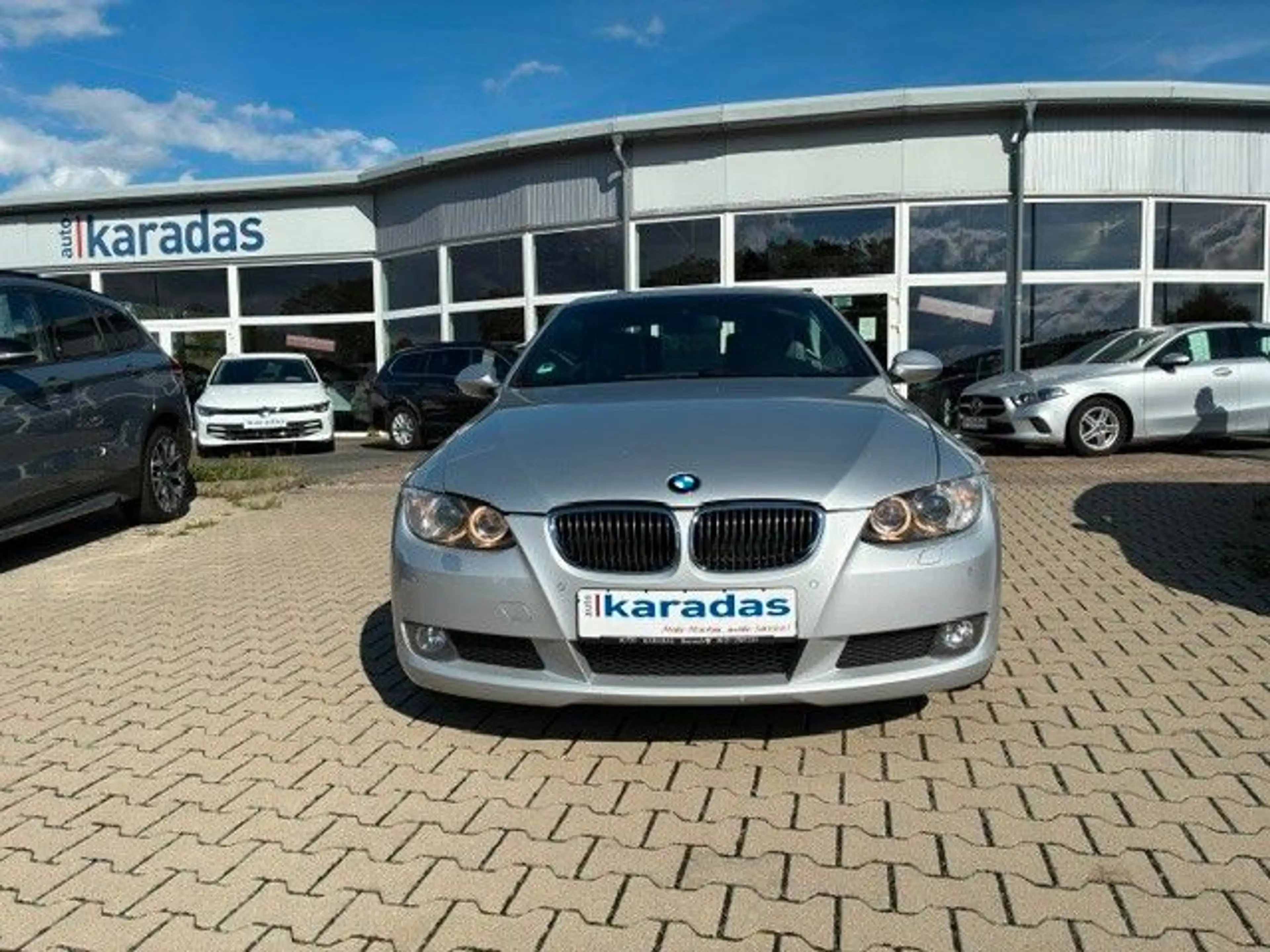 BMW 325 i Cabrio -AUT/Leder/Navi/Xenon- — photo 7