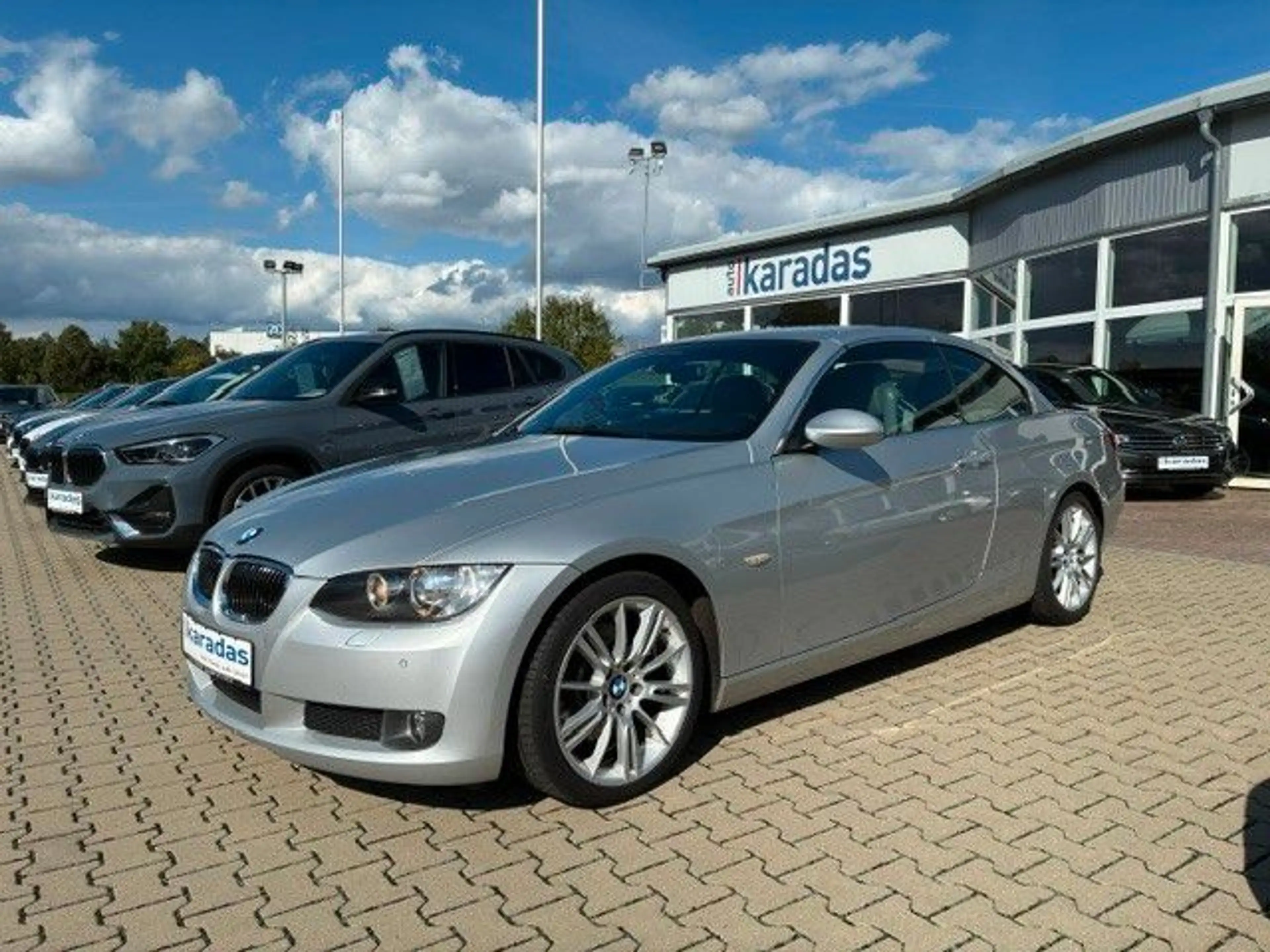 BMW 325 i Cabrio -AUT/Leder/Navi/Xenon- — photo 8