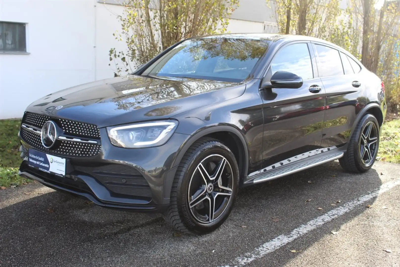 Mercedes-Benz GLC 300 4Matic AMG -Line Grau - 1