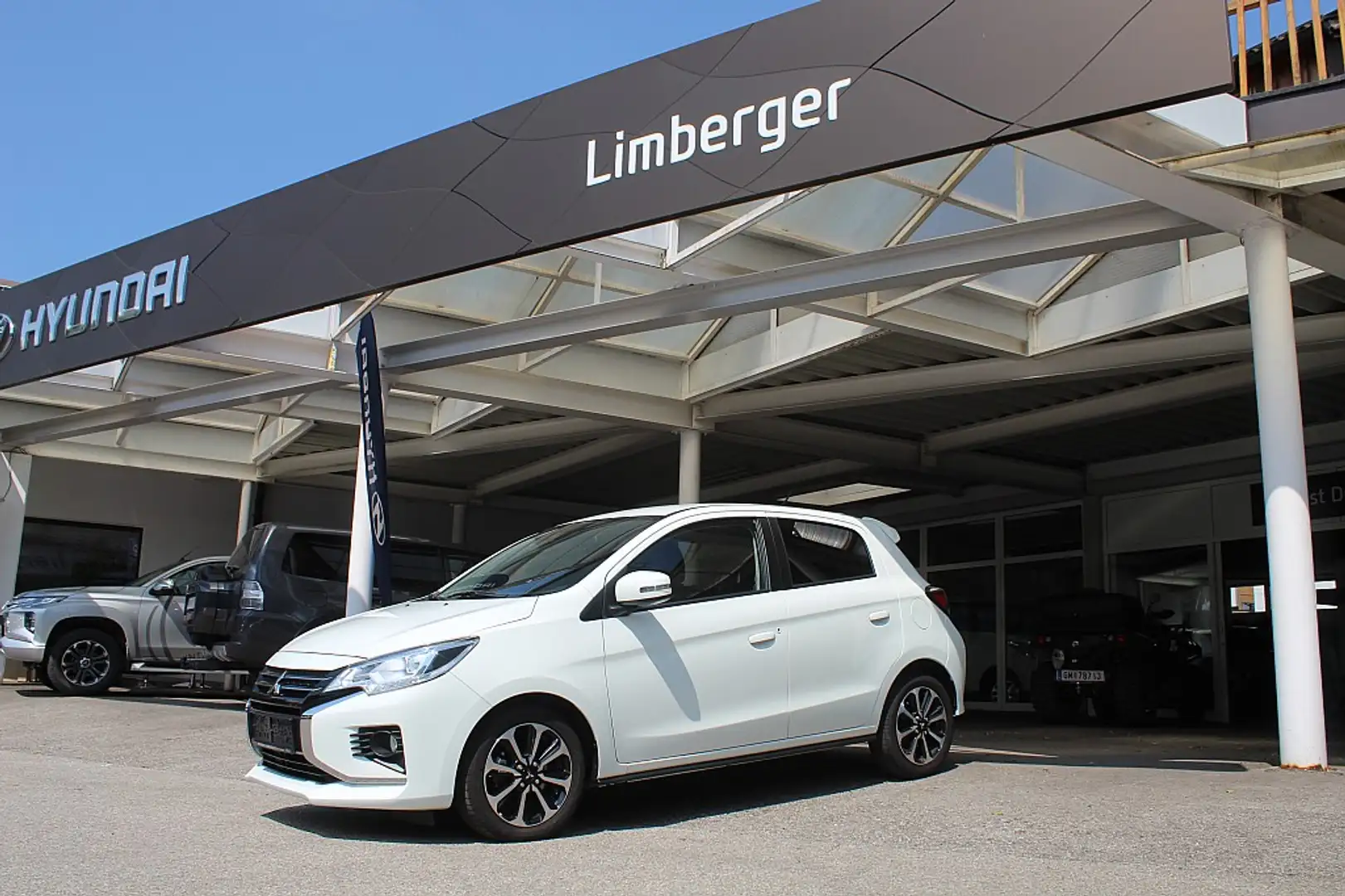 Mitsubishi Space Star 1,2 MIVEC Diamond AS&G Weiß - 1