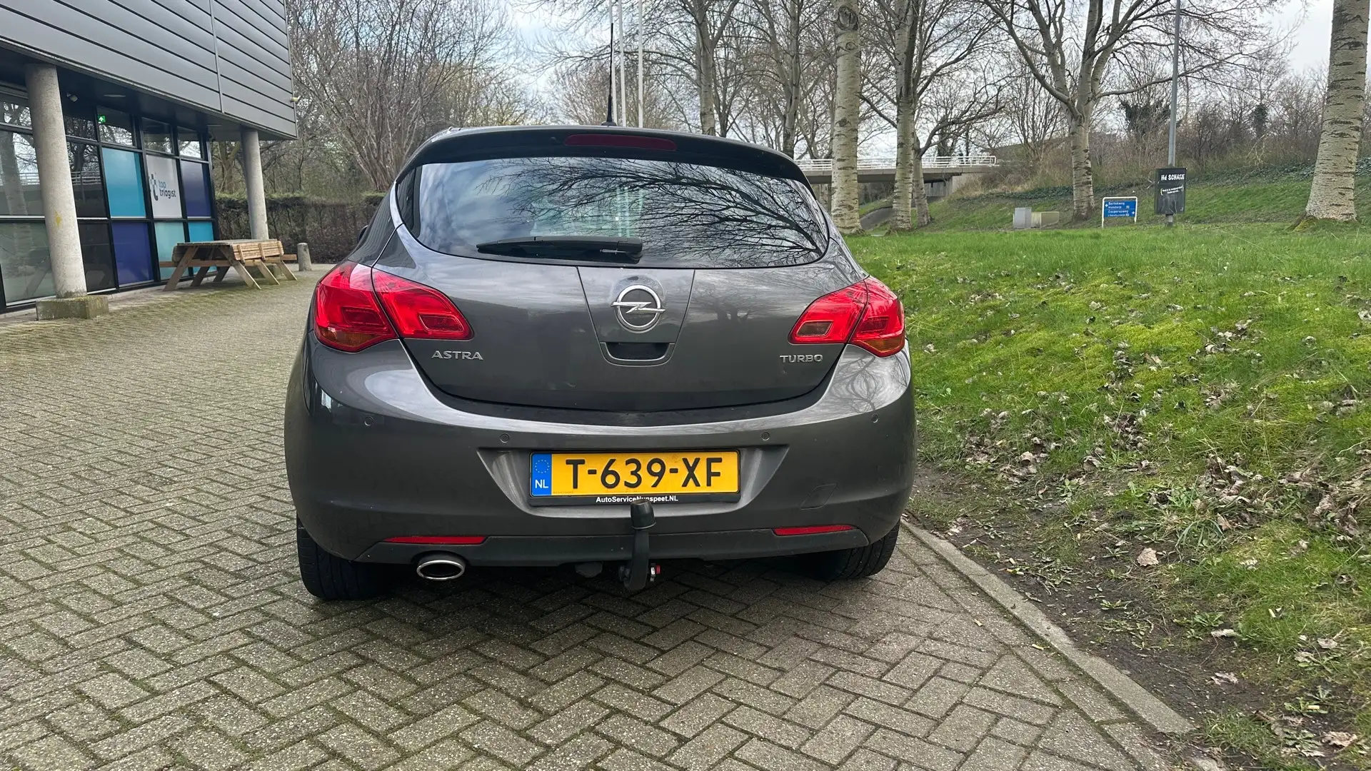 Opel Astra 1.4 Turbo Sport Szary - 2