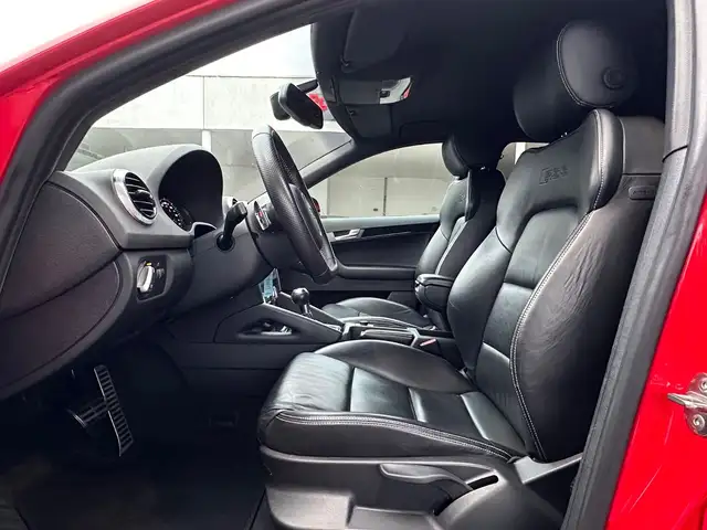 Audi RS3 view 12