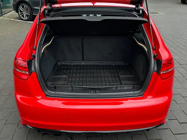 Audi RS3 view 8