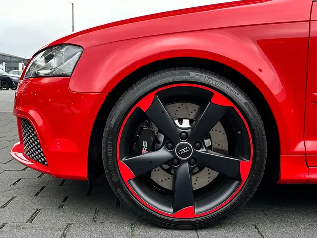 Audi RS3 view 9