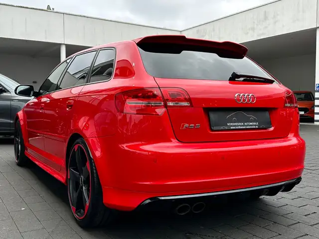 Audi RS3 view 3