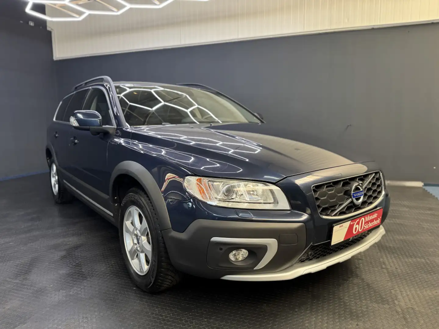 Volvo XC70 Summum AWD*3JGARANTIE*AHK*NAVI*1.HAND*TOP* - 1