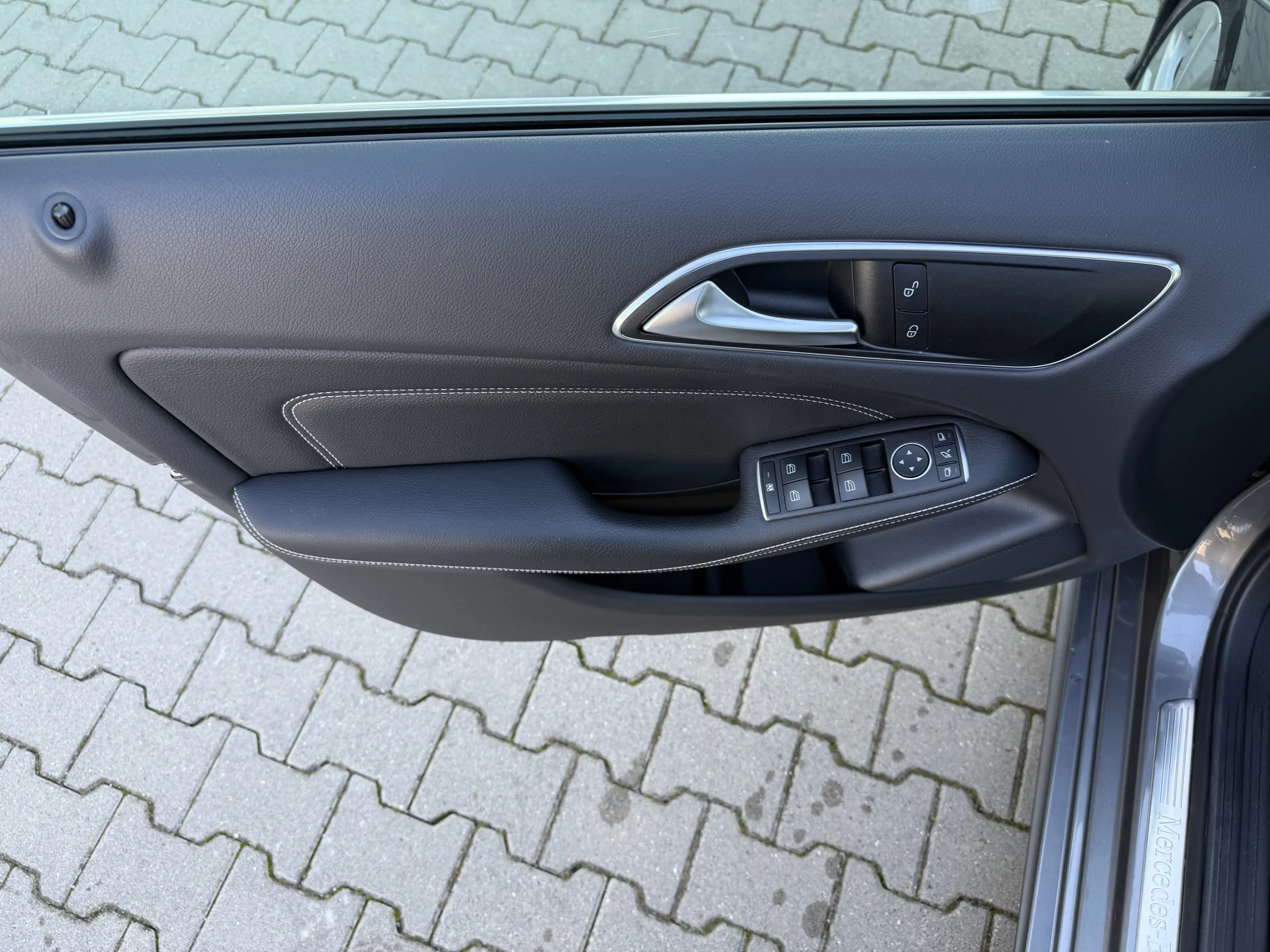 Mercedes-Benz B 200 LED+NAVI+TEMPOMAT+SITZHEIZUNG+PROGRESSIVE — photo 10