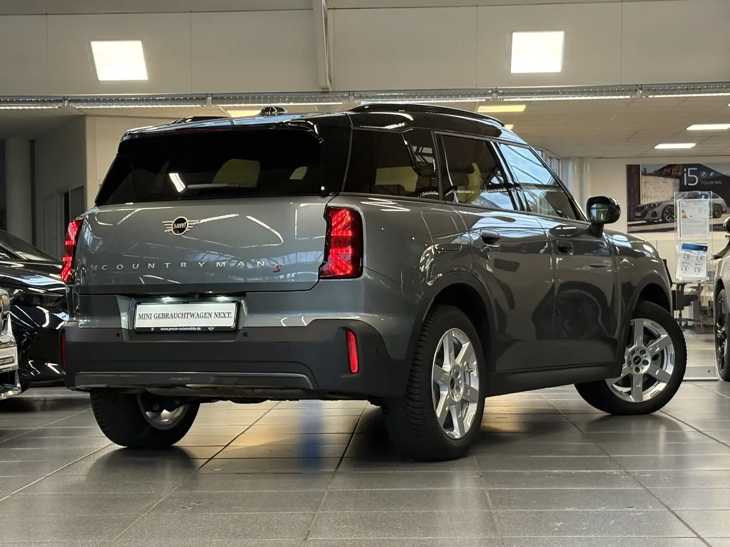 MINI Cooper S Countryman Countryman S ALL4 DA ACC PA RFK HuD Pano AHK Lhz. Grün - 2