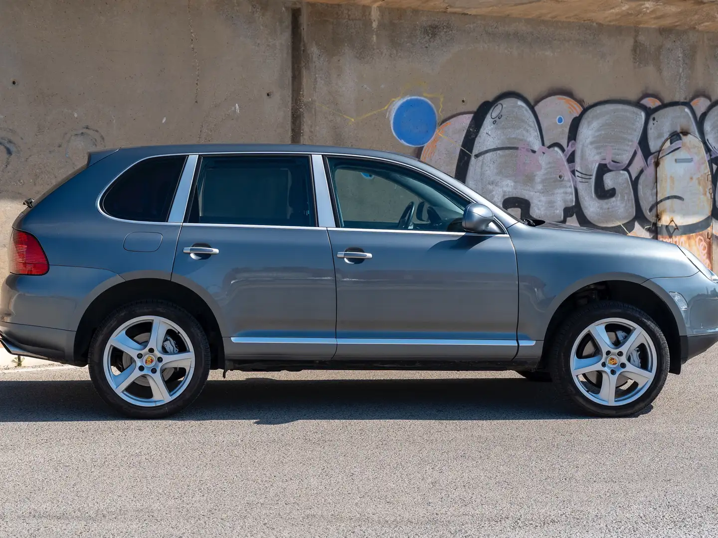 Porsche Cayenne cayenne s Серый - 1