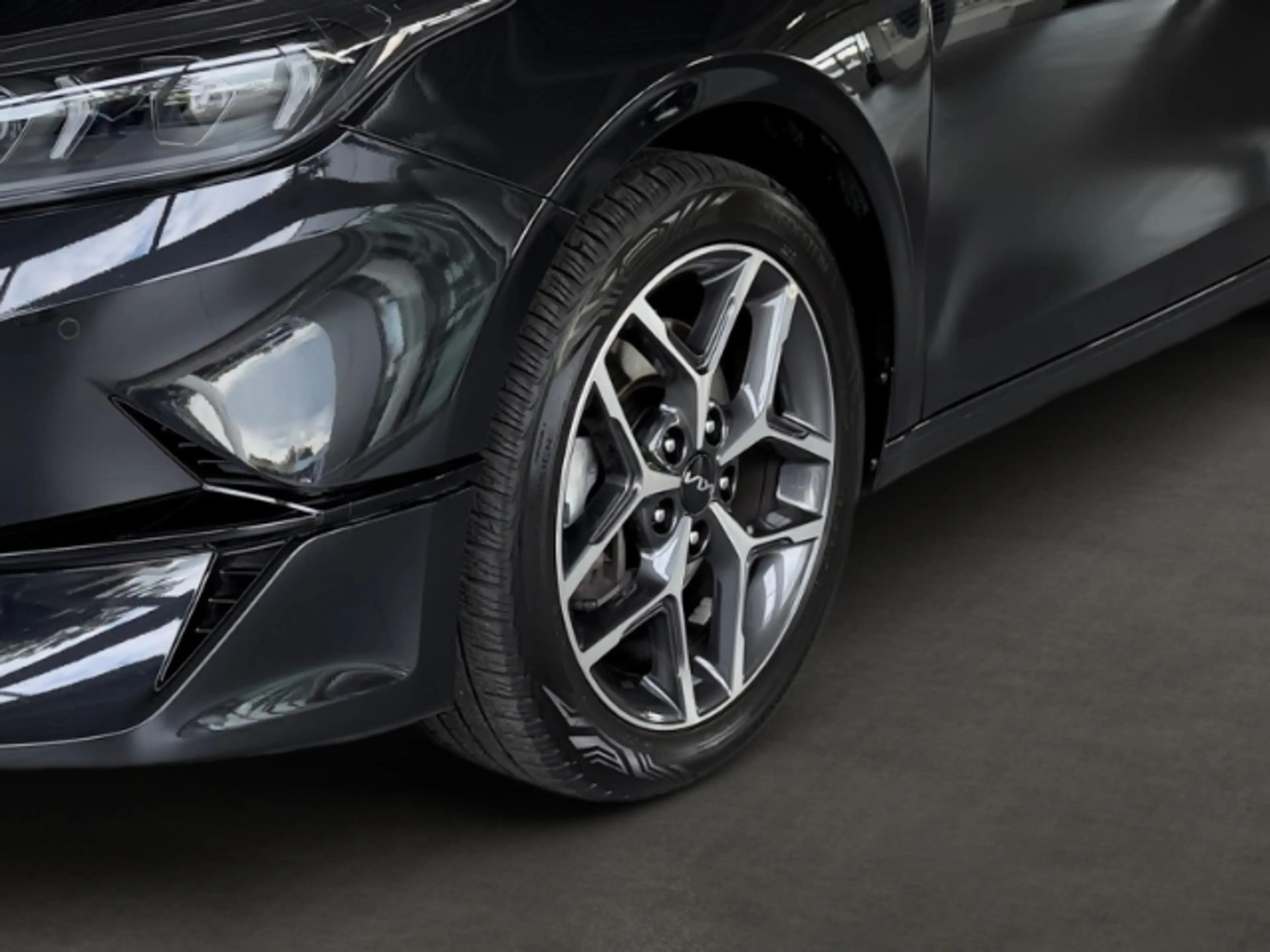 Kia Ceed SW / cee'd SW Sportswagon Edition 1.5 T-GDI Ultimate Navi+Sitzhe — photo 6