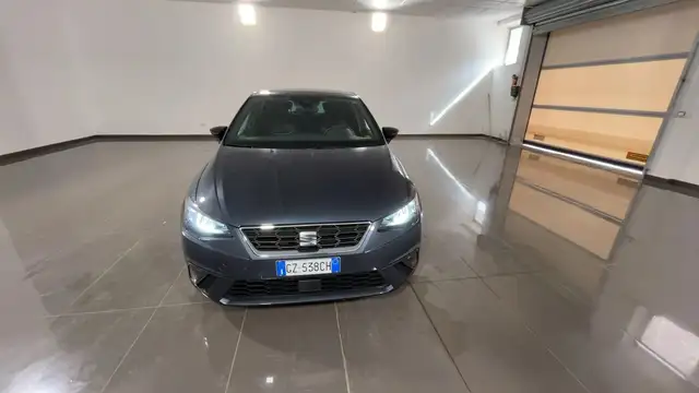 SEAT Ibiza view 2