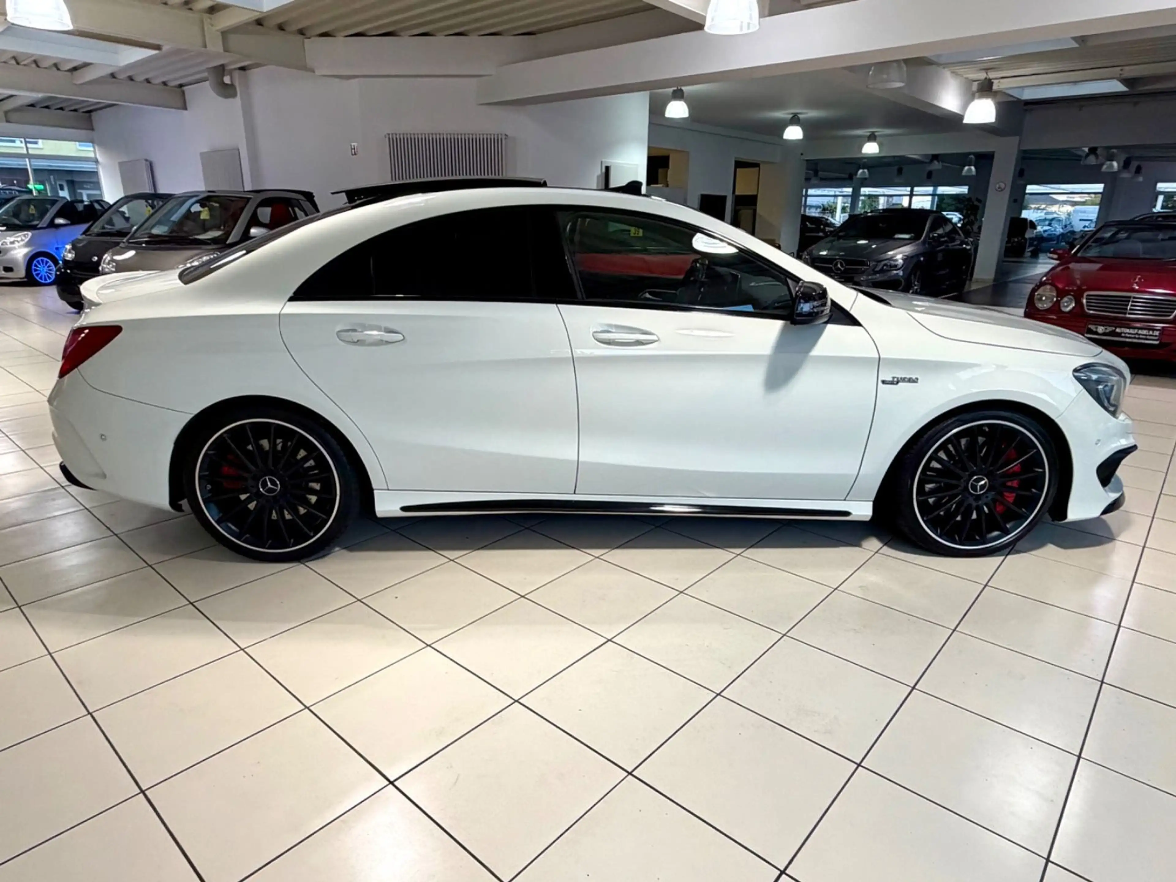Mercedes-Benz CLA 45 AMG 4Matic — photo 6