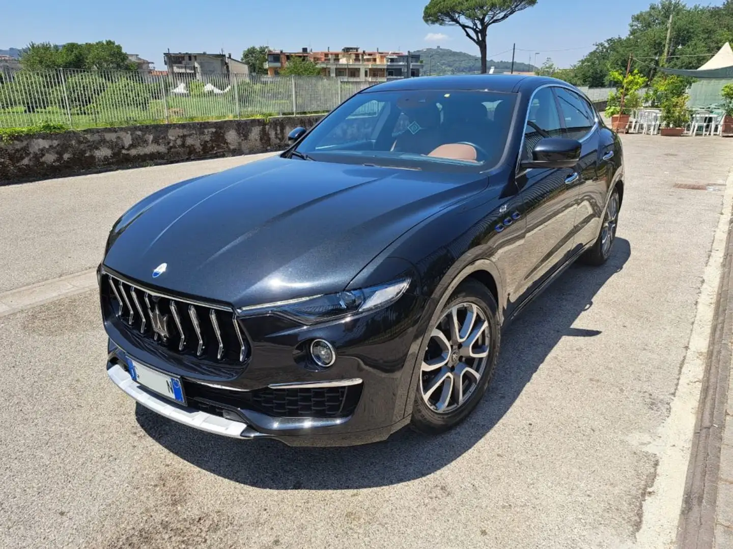 Maserati Levante MHEV 330 CV AWD GT Noir - 2