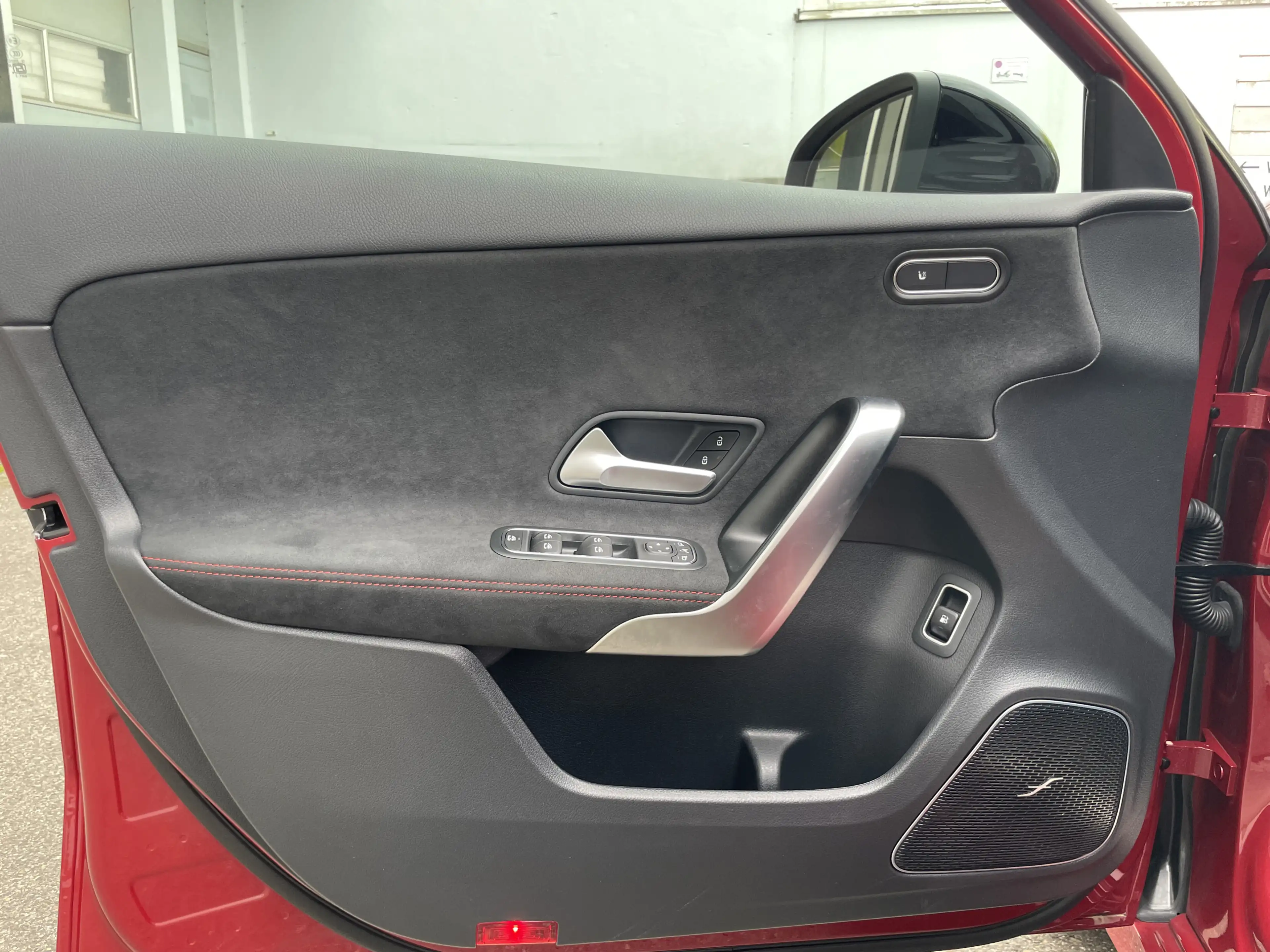 Mercedes-Benz A 250 e AMG LED Night MBUX Rü-Kamera Burmester — photo 11