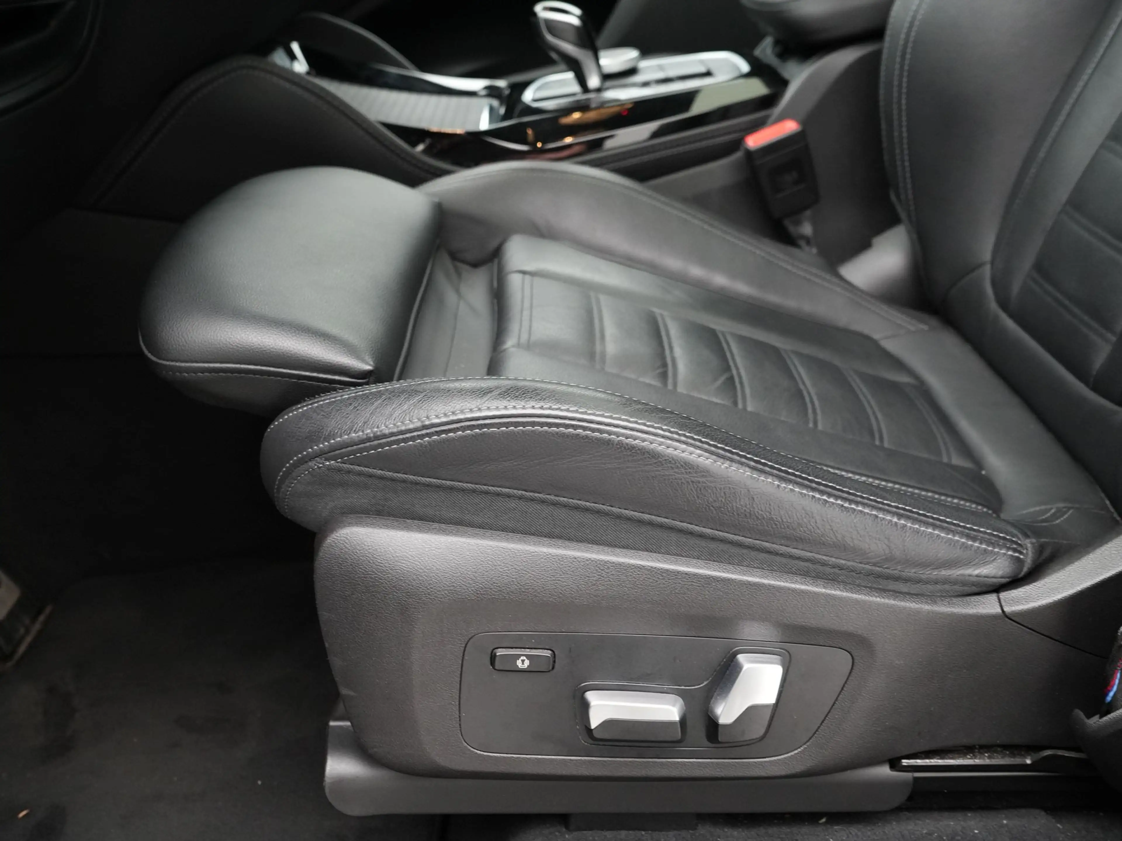 BMW X4 xDrive20i Business Edition Plus — photo 15