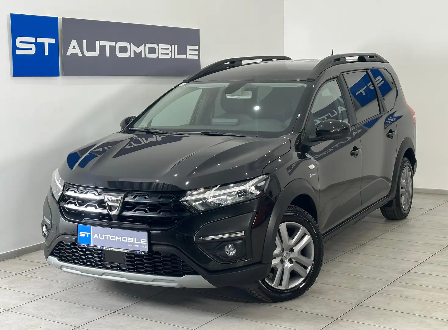 Dacia Jogger Comfort // 1.BESITZ // 7-SITZER // EINPARKHILFE // Schwarz - 1