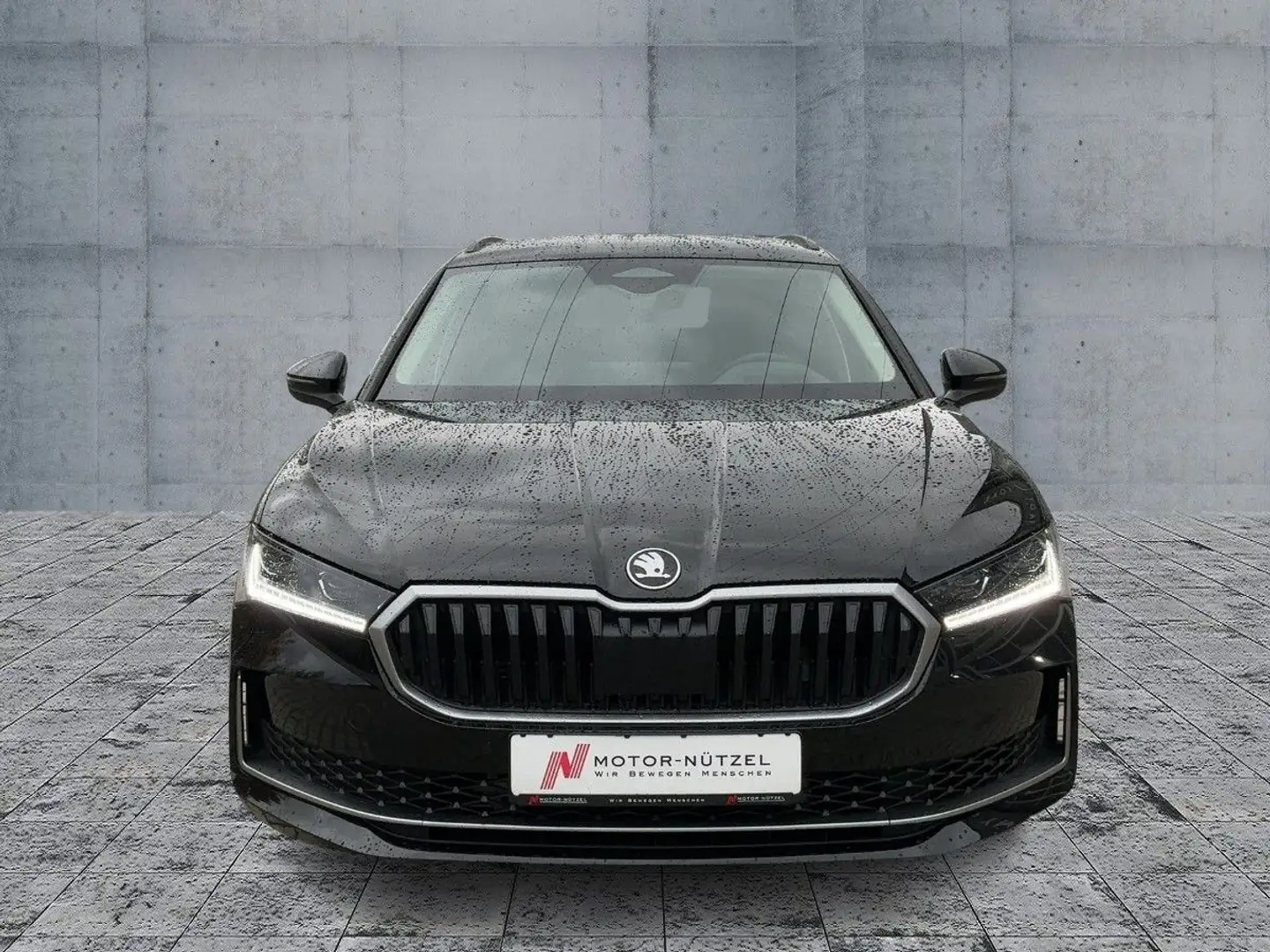 Skoda Superb Combi 2.0 TSI 4x4 MATRIX+NAV+AHK+PANO+HuD Zwart - 2