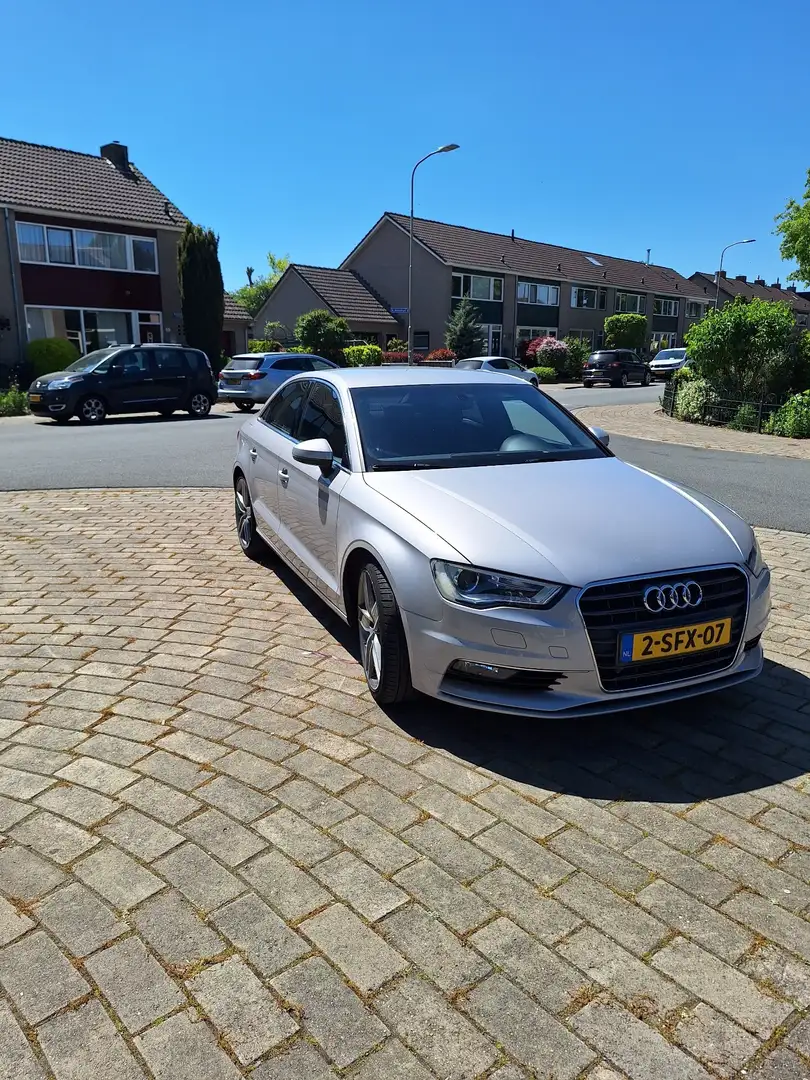 Audi A3 1.4 TFSI pro line plus Grijs - 1
