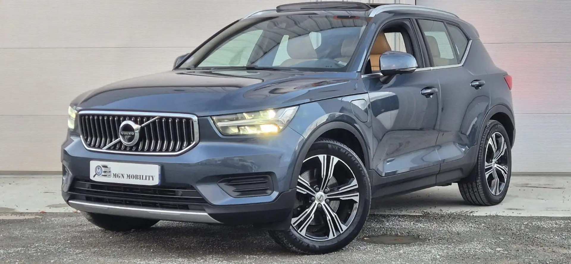 Volvo XC40 XC 40 T4 Recharge 211 DCT7 INSCRIPTION LUXE Bleu - 1