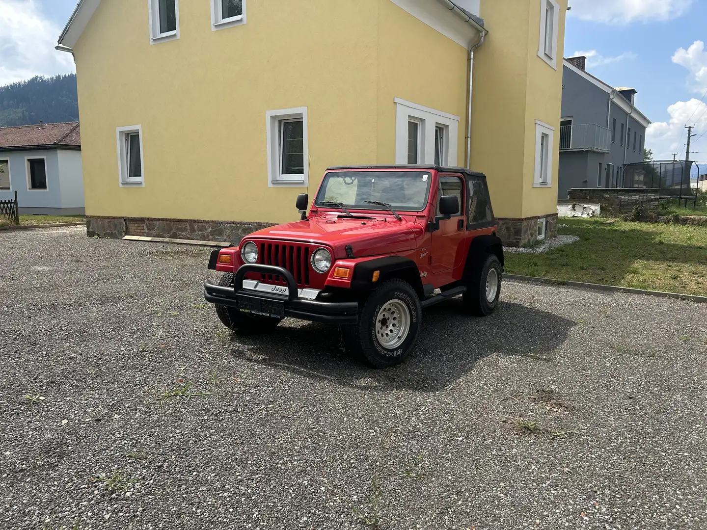 Jeep Wrangler 4,0 Sport Hard Top Aut. Rot - 1