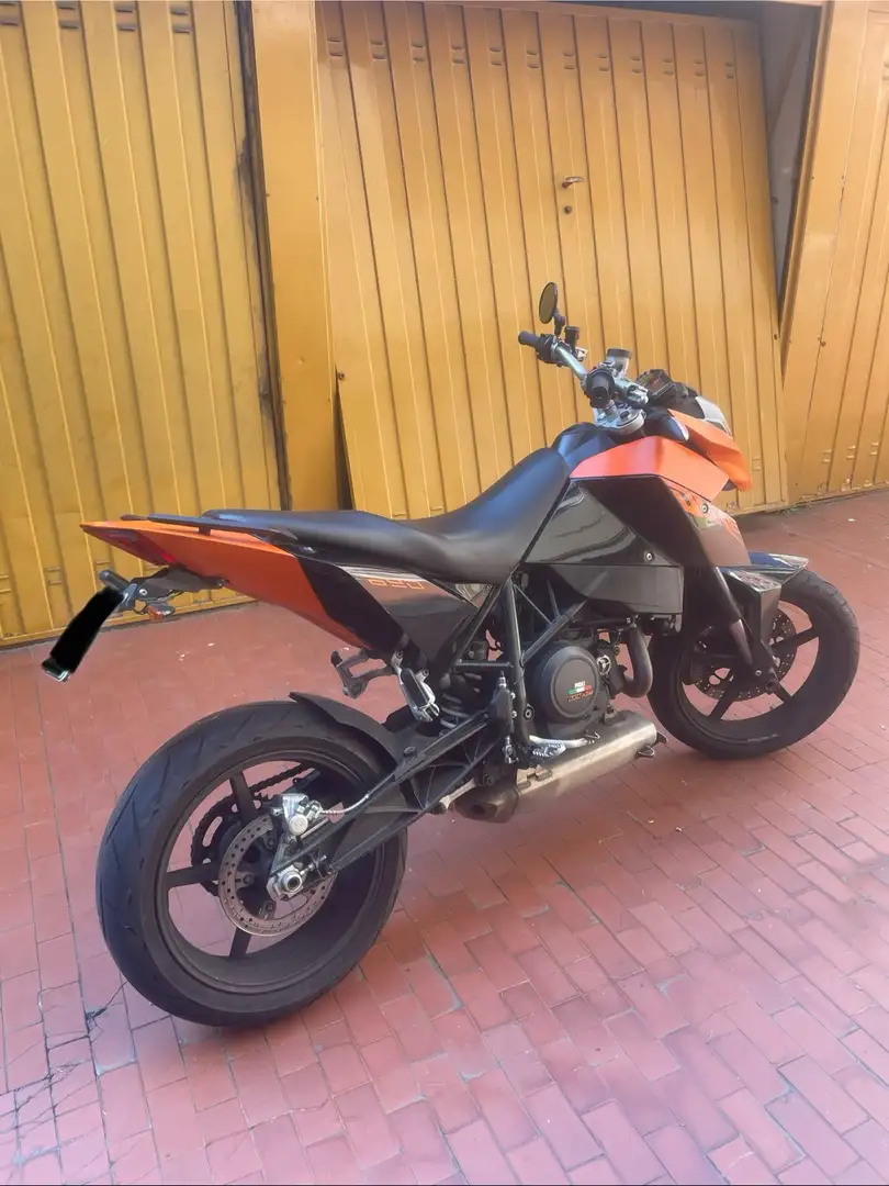 KTM 690 Duke - 1