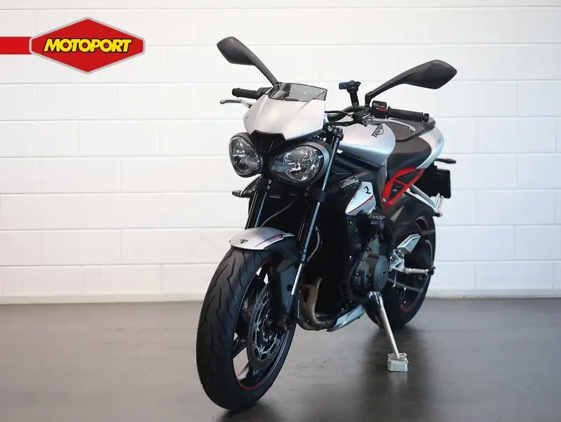 Triumph Street Triple 765 - foto 8