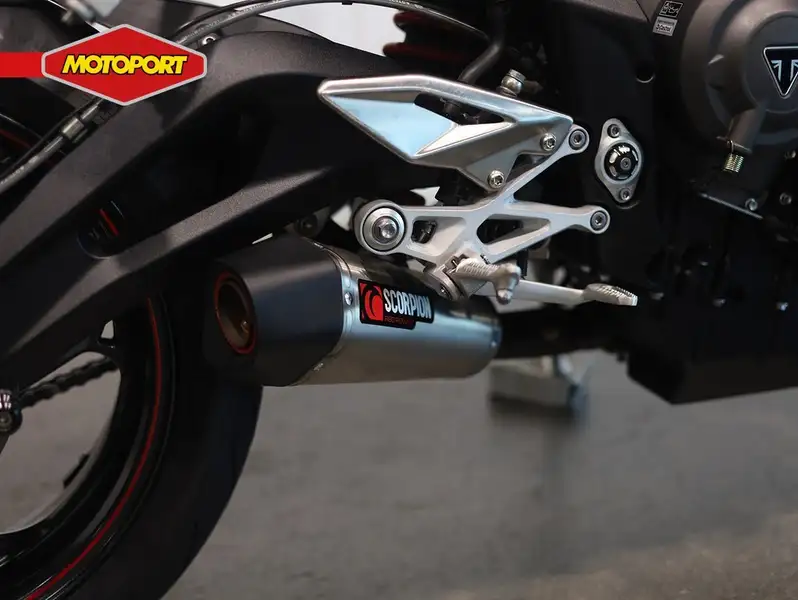 Triumph Street Triple 765 - foto 4