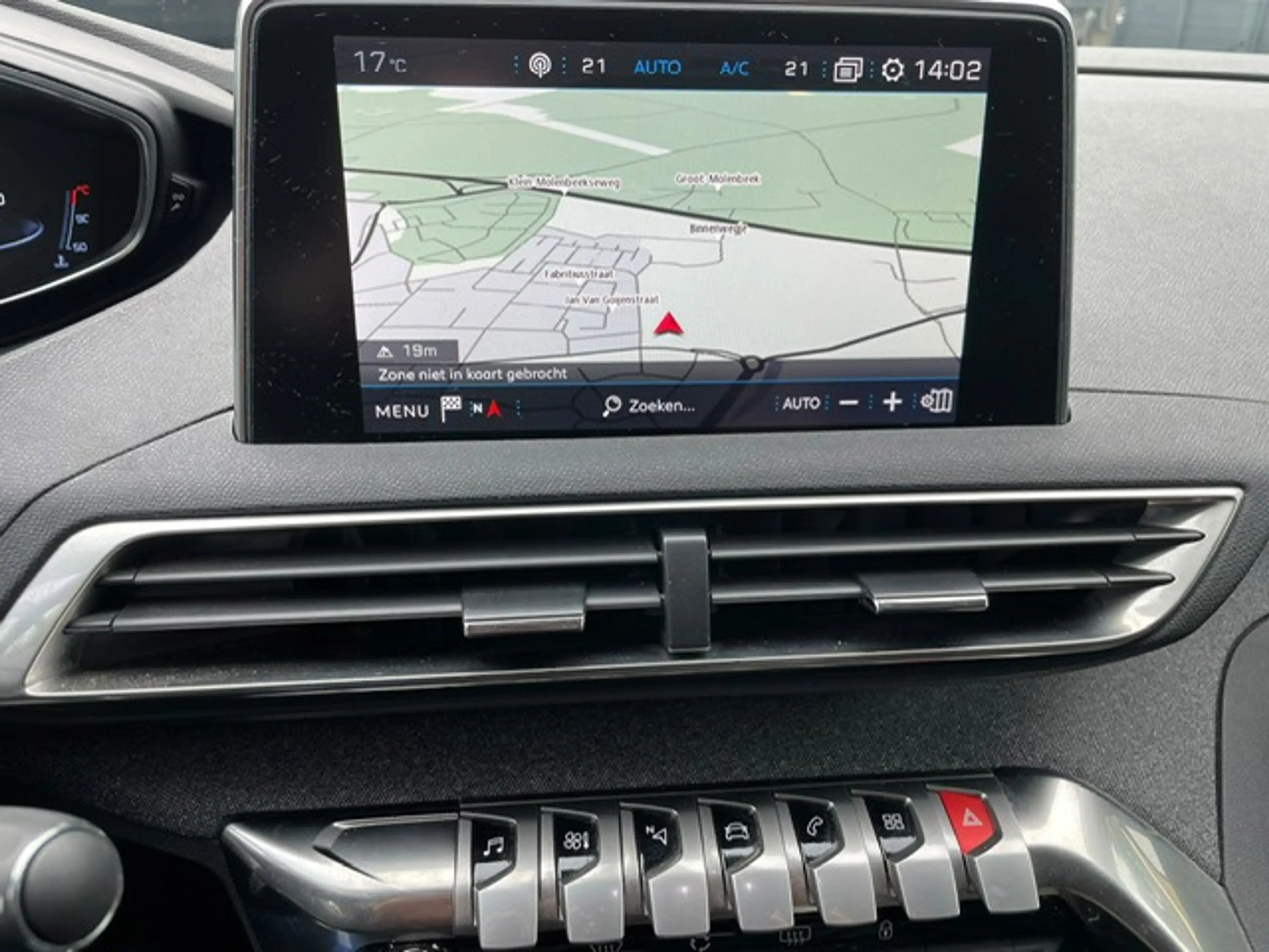 Peugeot 5008 1.2 PureTech Allure — photo 8