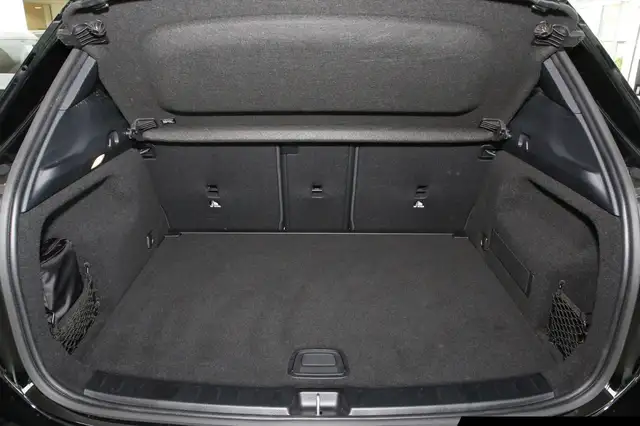 Mercedes-Benz Gla view 15