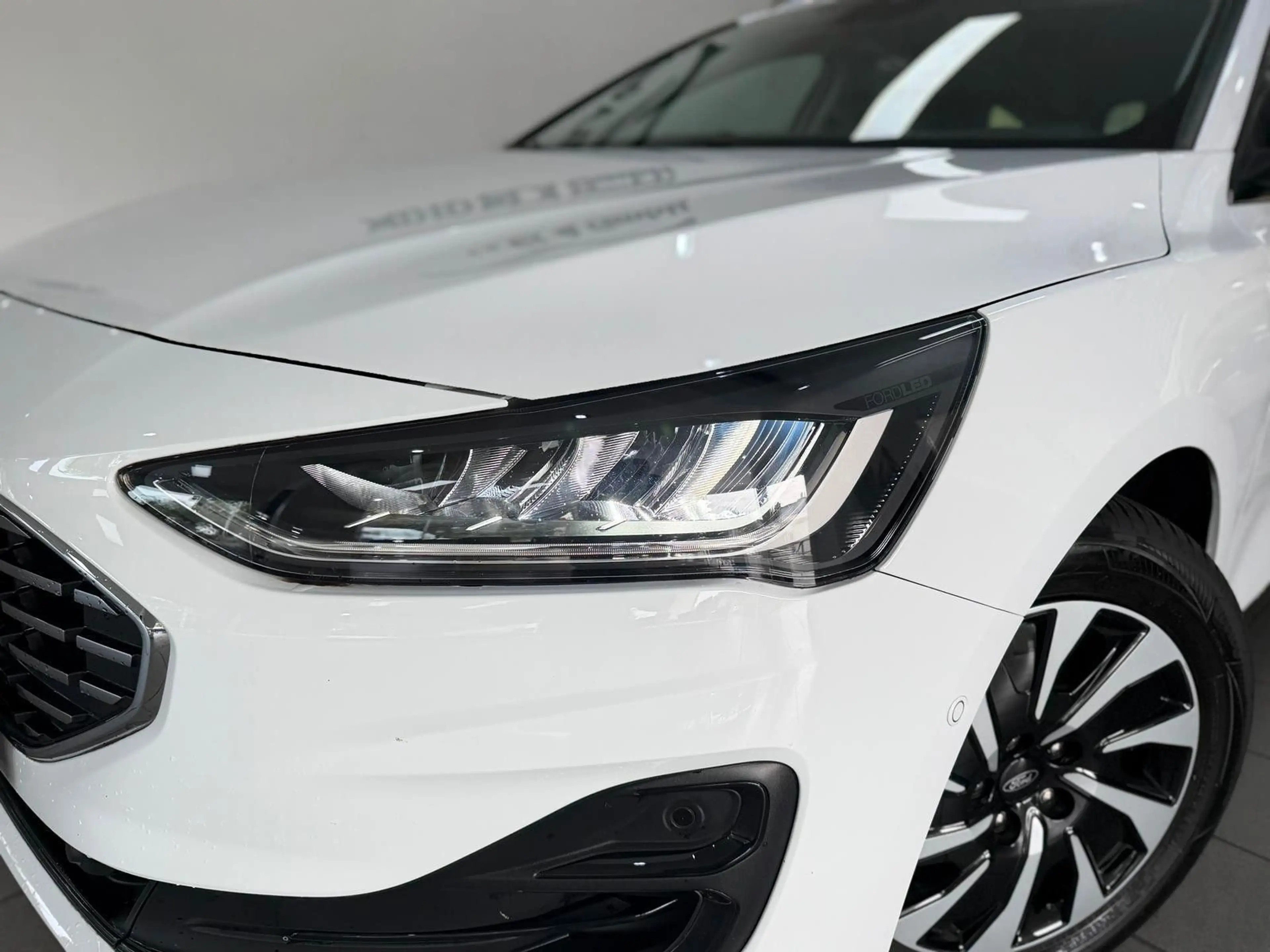 Ford Focus Turnier Titanium Automatik 1.Hand|AHK|Kam. — photo 3