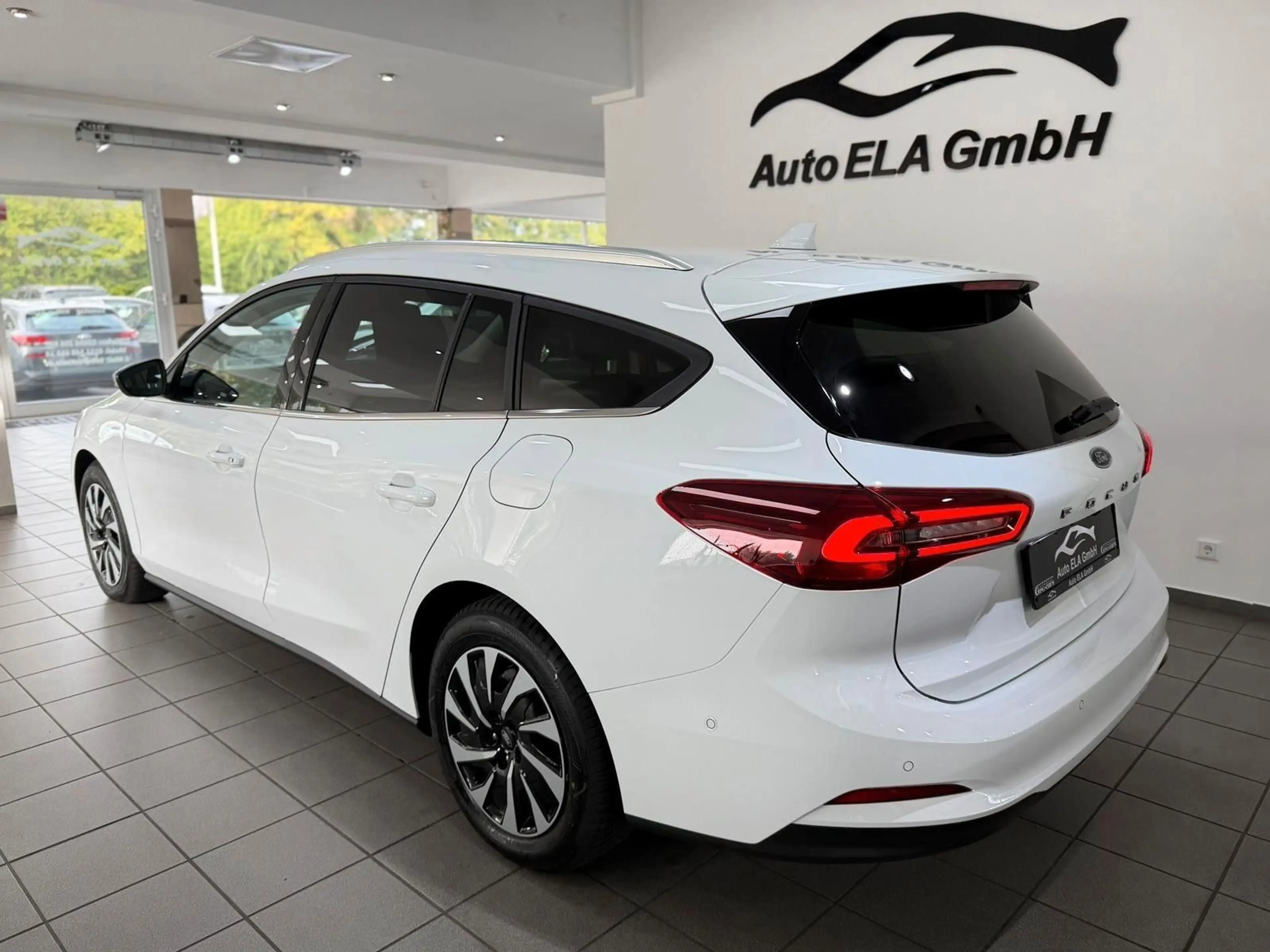 Ford Focus Turnier Titanium Automatik 1.Hand|AHK|Kam. — photo 5