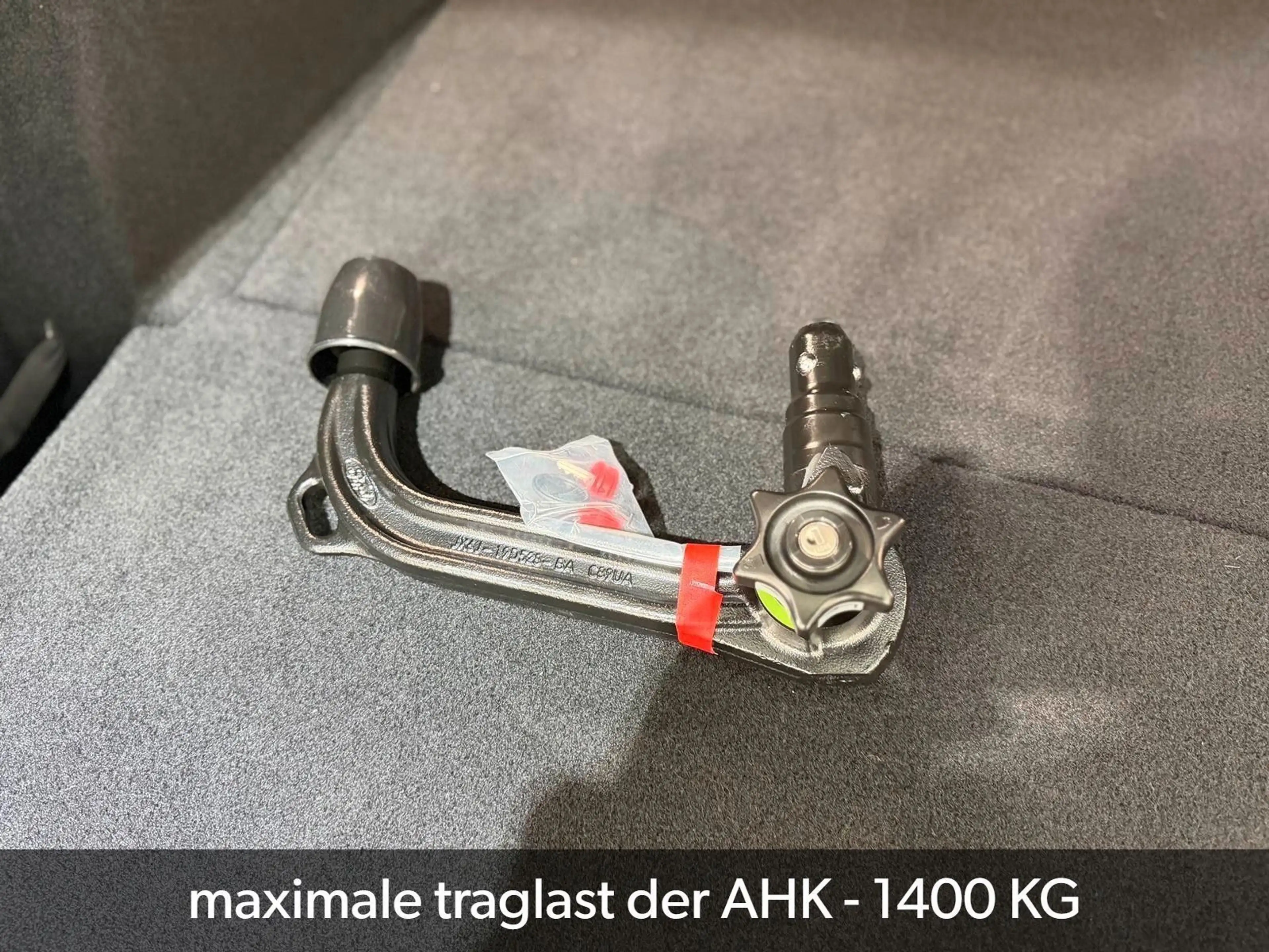 Ford Focus Turnier Titanium Automatik 1.Hand|AHK|Kam. — photo 14