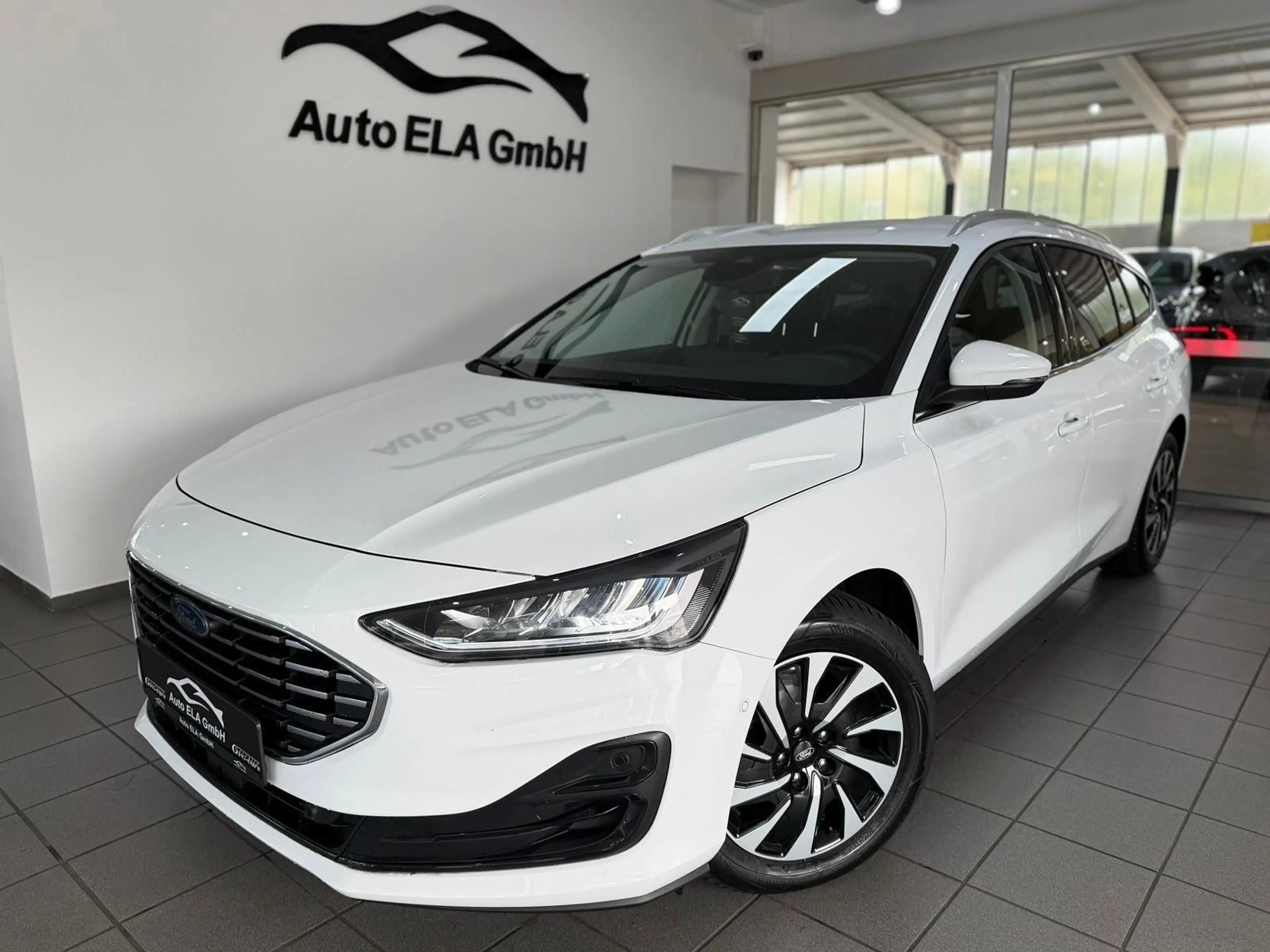 Ford Focus Turnier Titanium Automatik 1.Hand|AHK|Kam. — photo 2