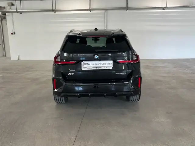 BMW X1 view 4