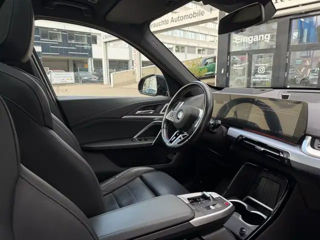 BMW X1 view 5