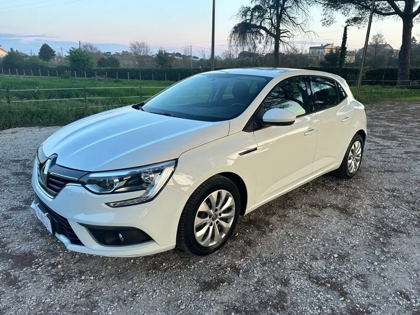 Renault Megane dCi 8V Energy Life Blanc - 1