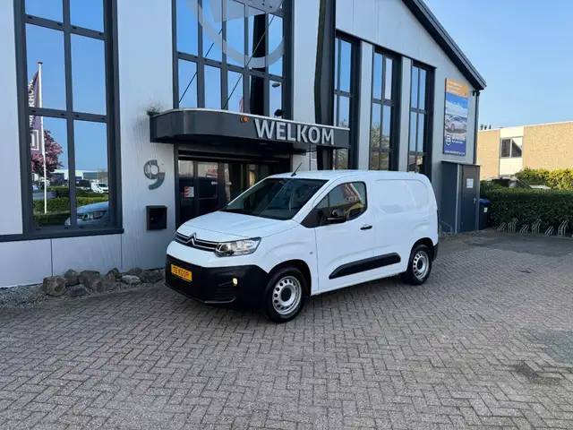Peugeot Partner 136pk 50KWh 3-pers, Navi, Camera, PDC, Cruisecntrl